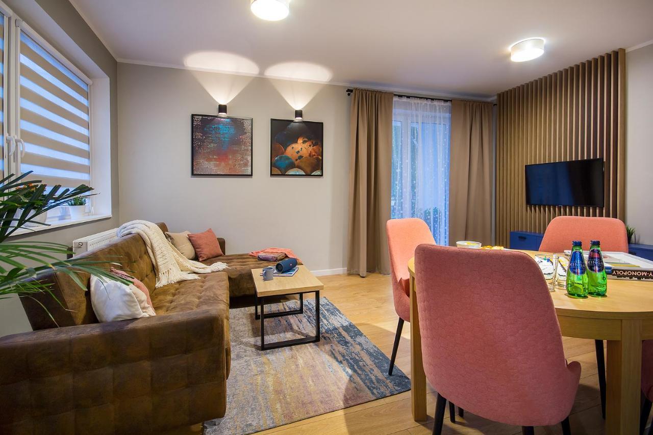 W&K Apartments - Blue Suite - Faktura Vat, Parking コシャリン エクステリア 写真