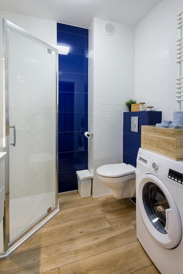 W&K Apartments - Blue Suite - Faktura Vat, Parking コシャリン エクステリア 写真