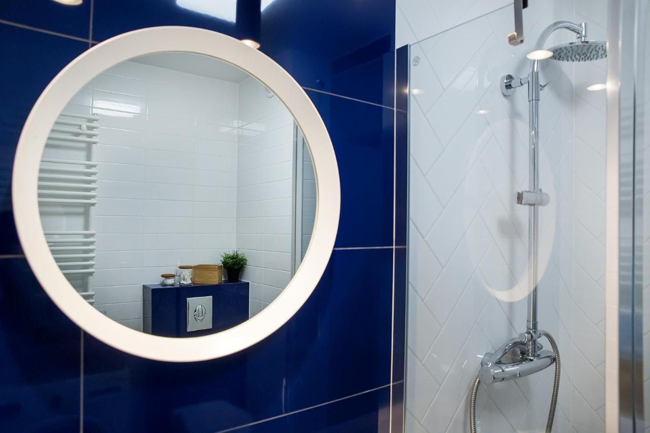 W&K Apartments - Blue Suite - Faktura Vat, Parking コシャリン エクステリア 写真