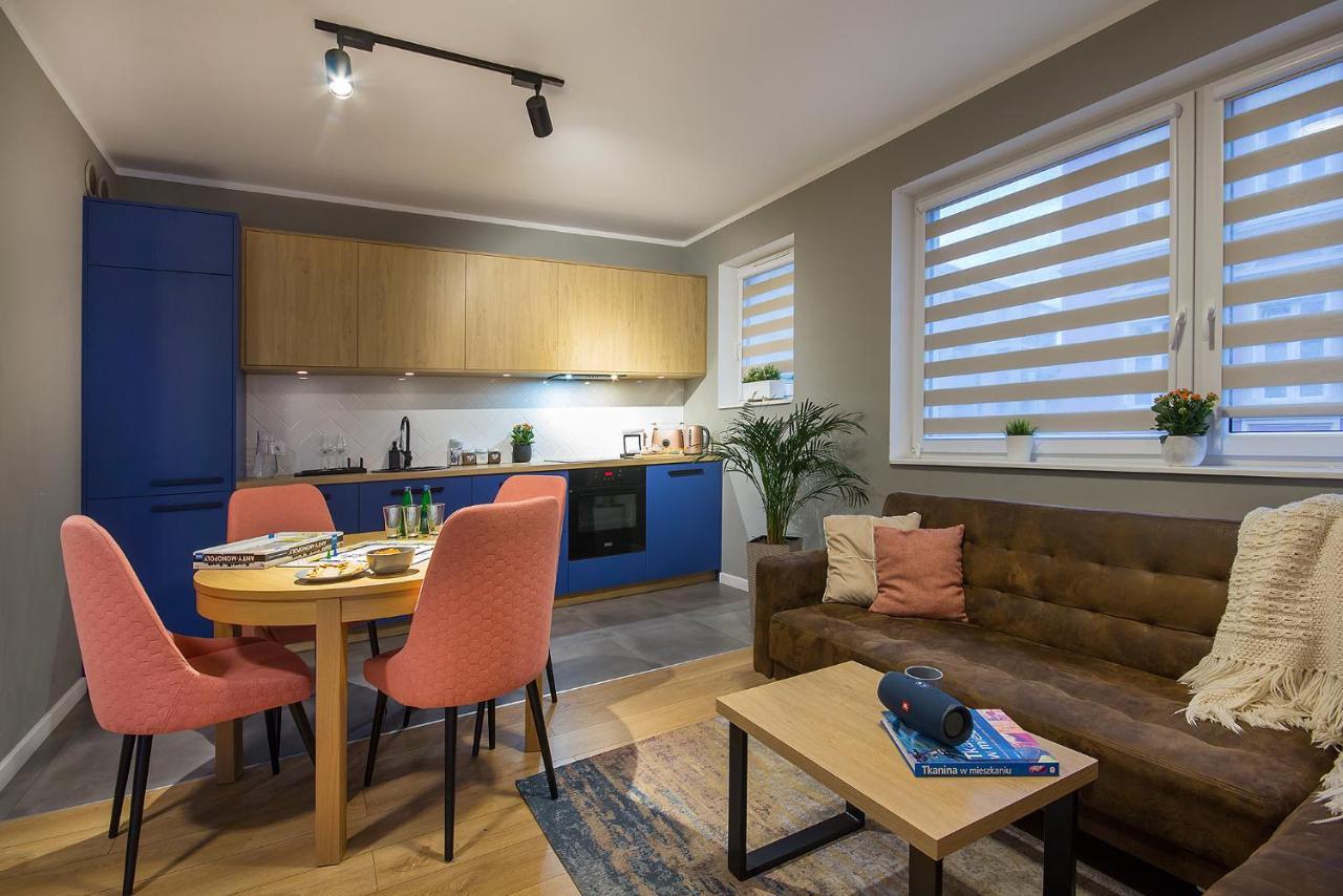 W&K Apartments - Blue Suite - Faktura Vat, Parking コシャリン エクステリア 写真